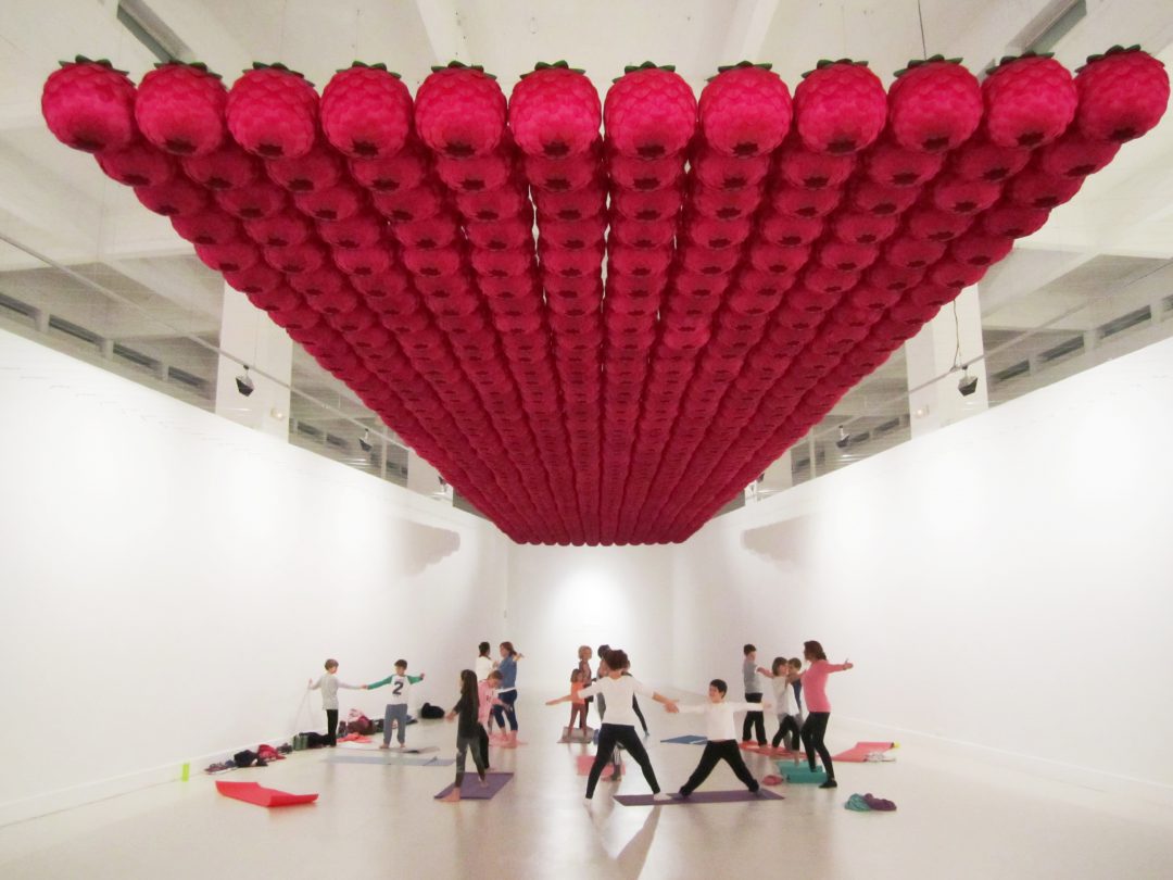 YOGA EN FAMILIA EN EL CENTRO DE ARTE CONTEMPORÁNEO